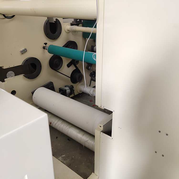 牛奶盒热封条薄膜彩神(中国)细节部位 牛奶盒热封条薄膜彩神(中国)细节部位